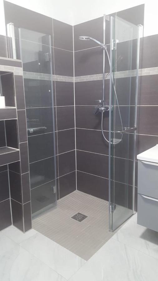 Fully Equipped Apartment 3 Rooms 5 Bed Hamburg-Harburg Exteriör bild
