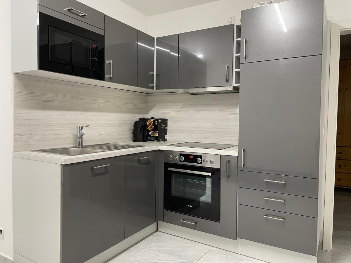 Fully Equipped Apartment 3 Rooms 5 Bed Hamburg-Harburg Exteriör bild